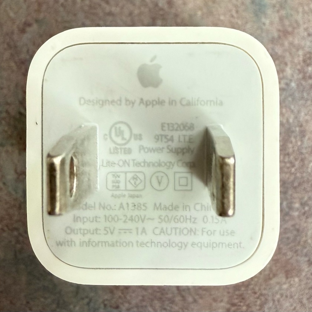 Apple Power Adapter
